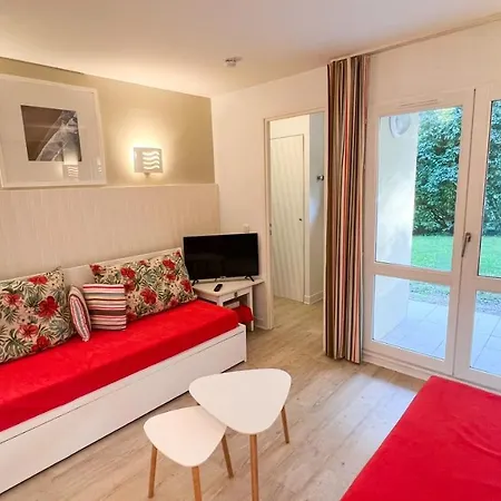 6 Personnes Avec Piscine Tennis Et Parking Gratuit 25 *