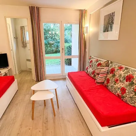 6 Personnes Avec Piscine Tennis Et Parking Gratuit 25 شقة *